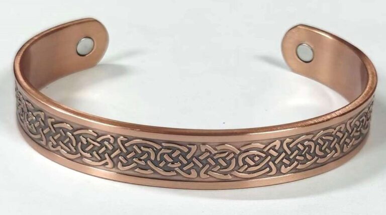 Magnetic Copper Bangle Triquetra
