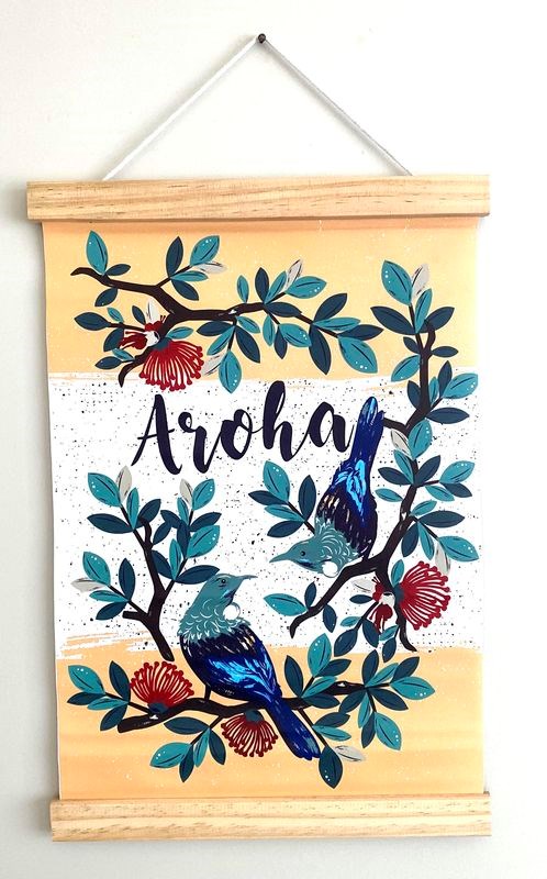 40cm Hanger AROHA/TUI - Image 2